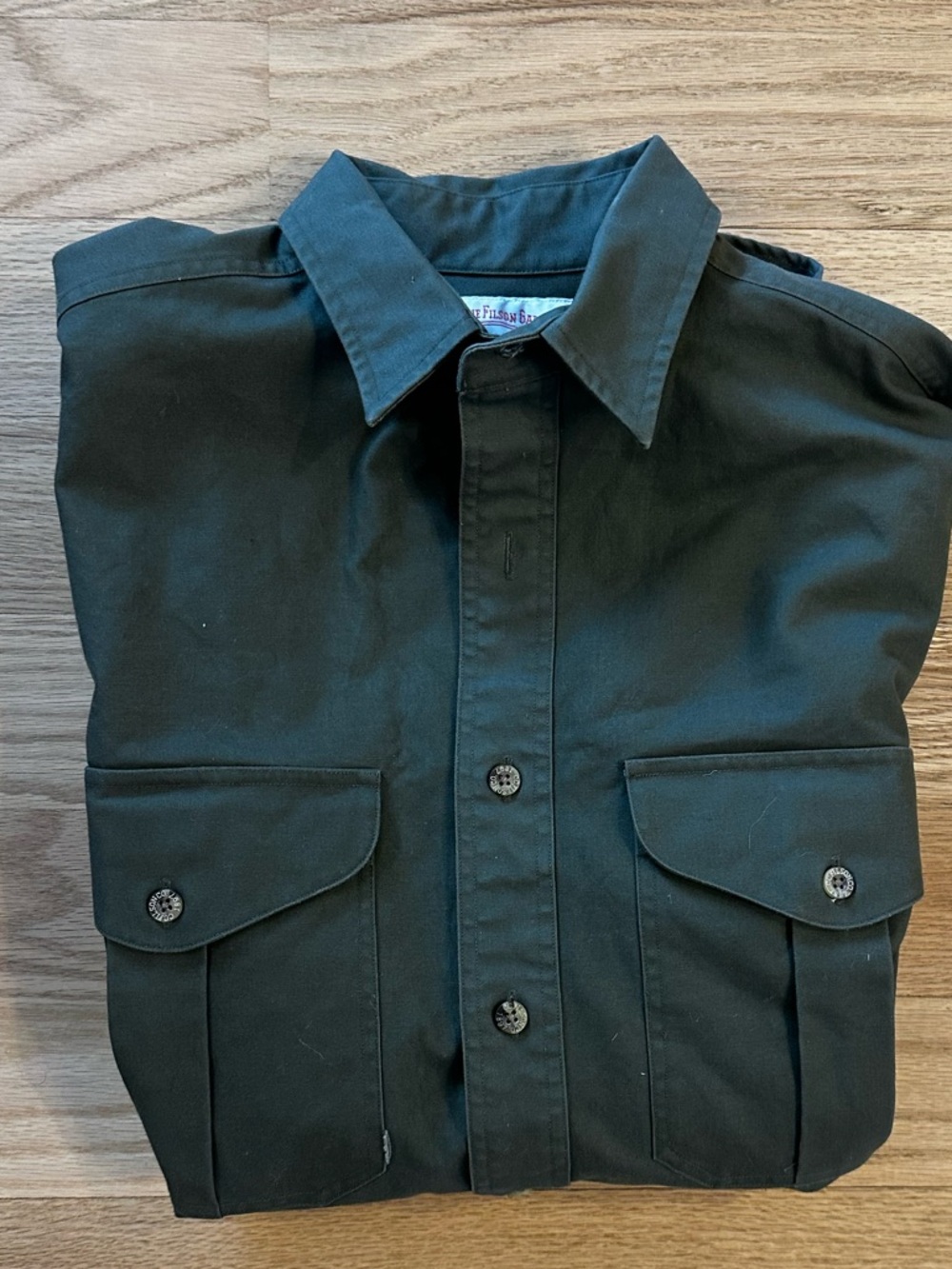 Men’s Filson button down shirt